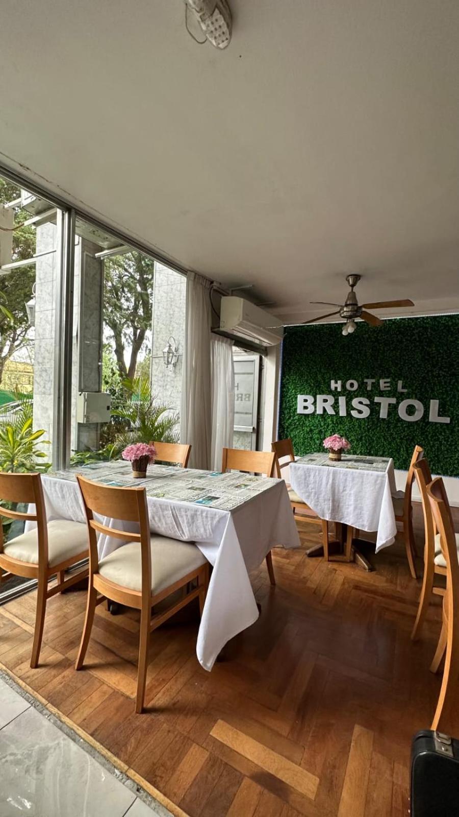 Hotel Bristol Córdoba Extérieur photo
